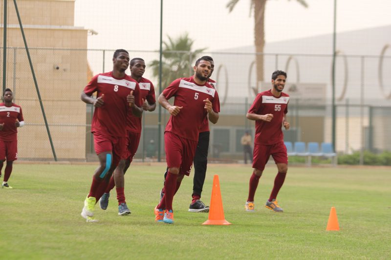 الجهاز الفني يقرر البقاء في الرياض والفريق الأول لكرة القدم يعاود التدريبات