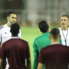 الفريق الاول يواصل تدريباته على ملعب النادي بمدينة حرمة