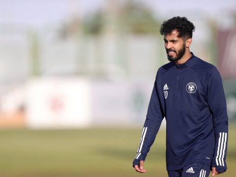 الفريق الاول لكرة القدم يواصل تحضيراته لمواجهة الهلال