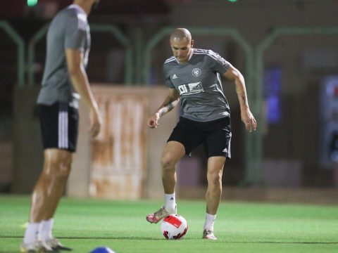 الفريق الأول ينهي تحضيراته لمواجهة الهلال